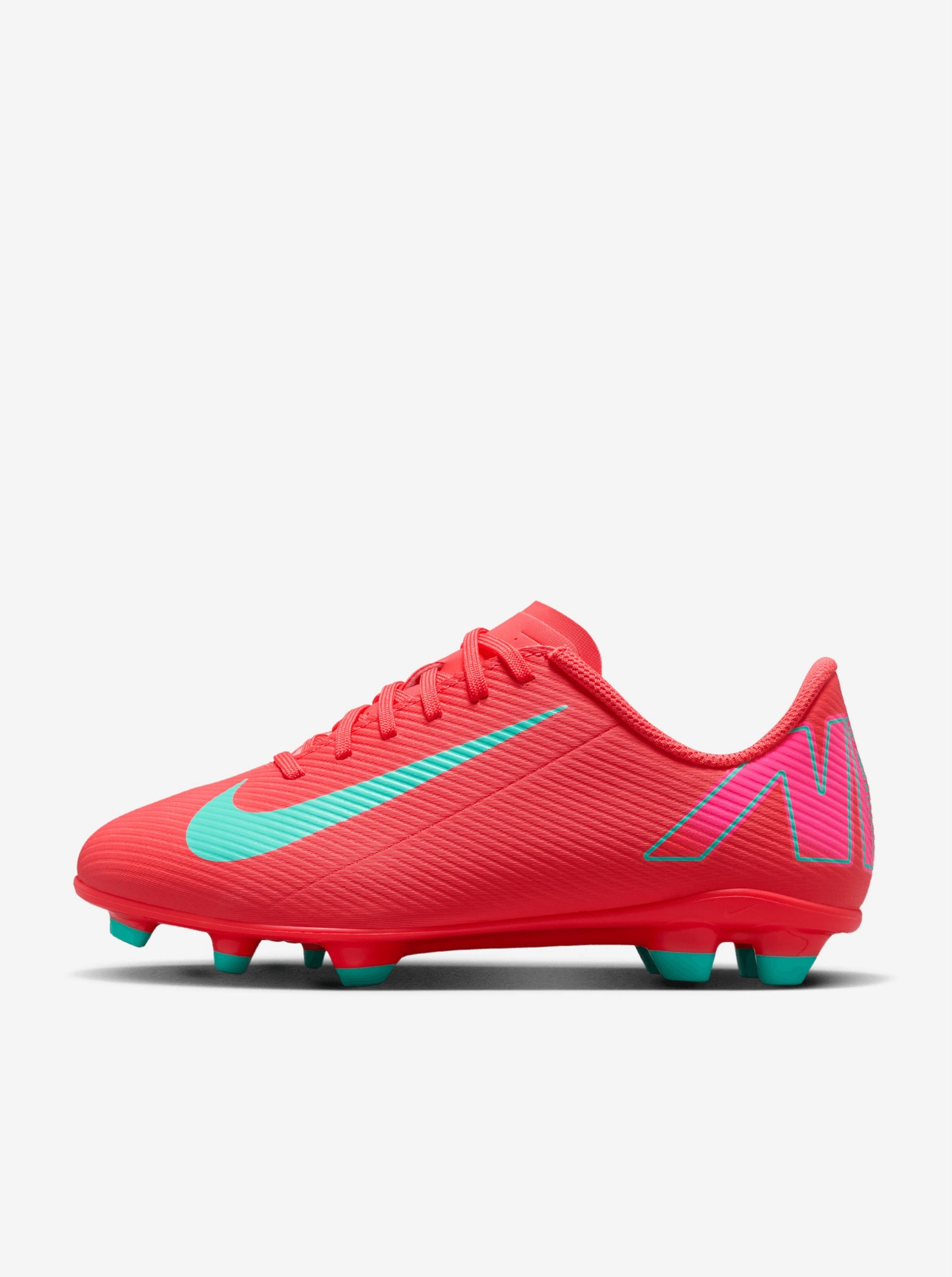 Sturdy Build Wet Control Jr. Mercurial Vapor 16 Club Kids