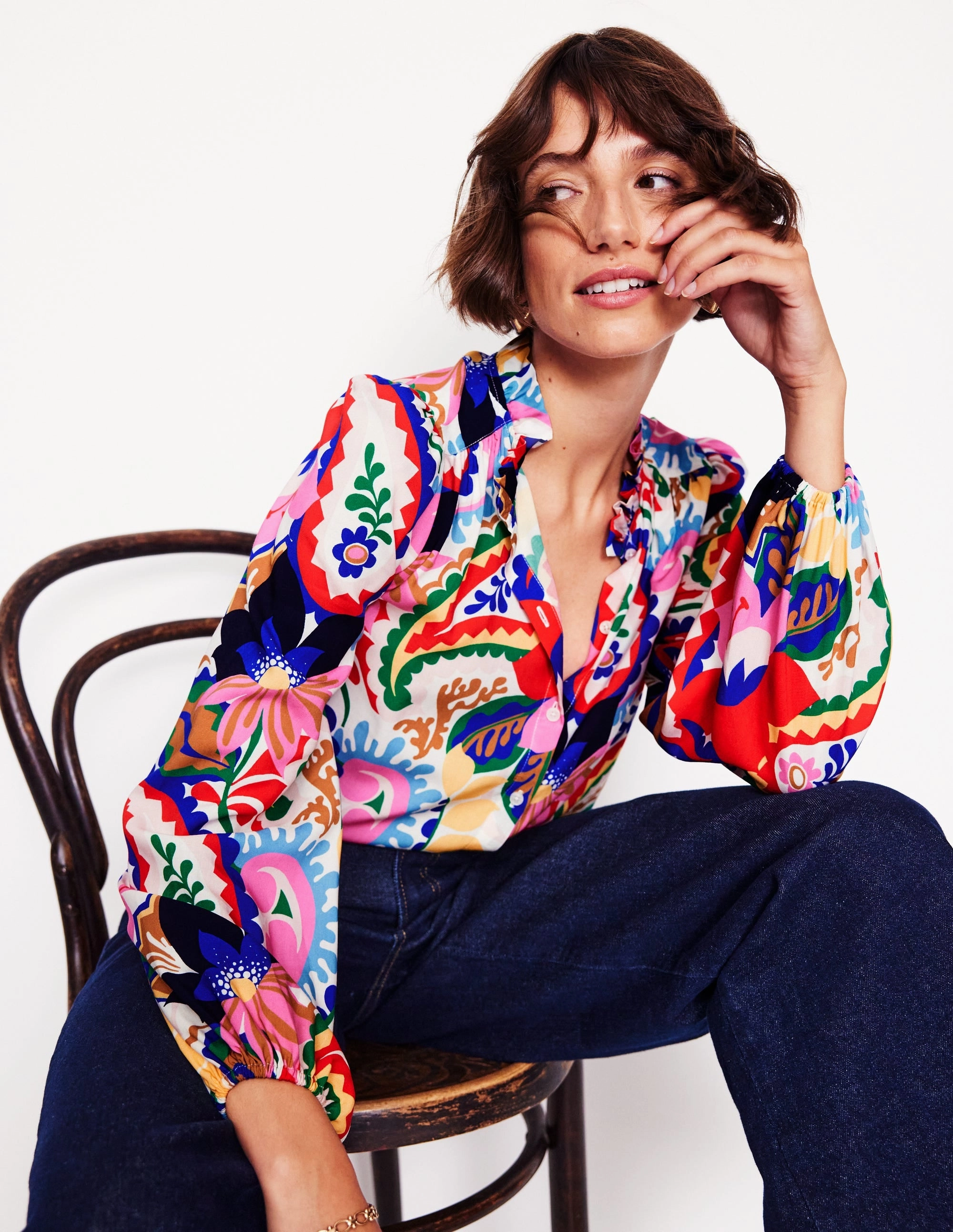 Ruffle Collar Blouse-Ivory, Botanical Paisley Perfect for Travel