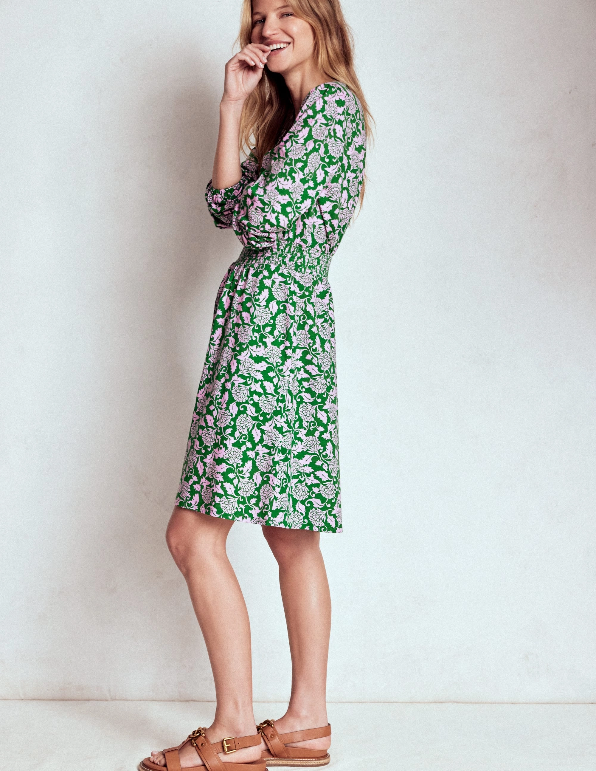 Sarah Short Jersey Dress-Rich Emerald, Ornate Vine Clean Cut Sporty-Look