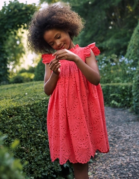 Scallop Broderie Dress-Camelia Pink Street Mood