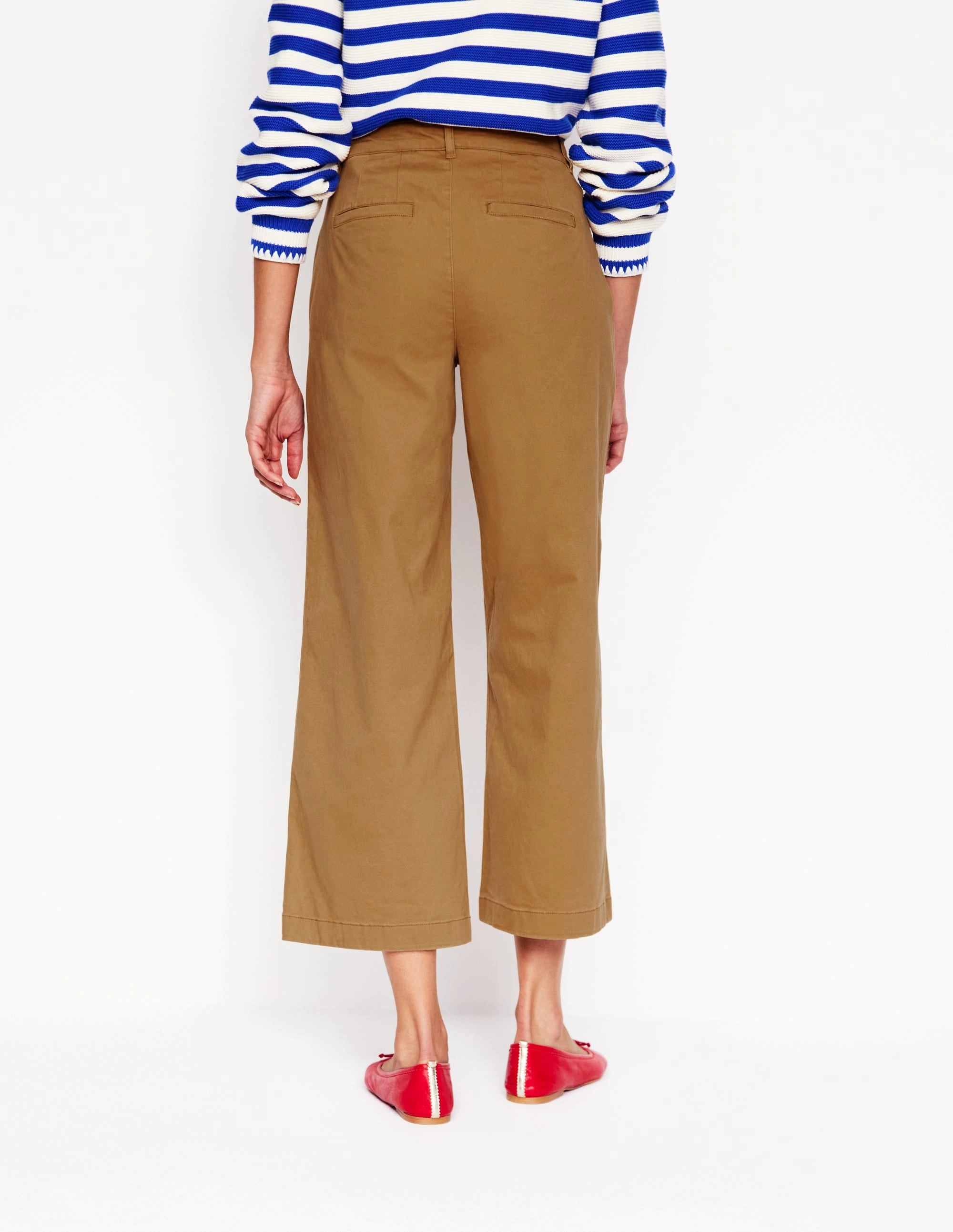 Sport Wear Fit Barnsbury Crop Chino Trousers-Hazelnut Brown