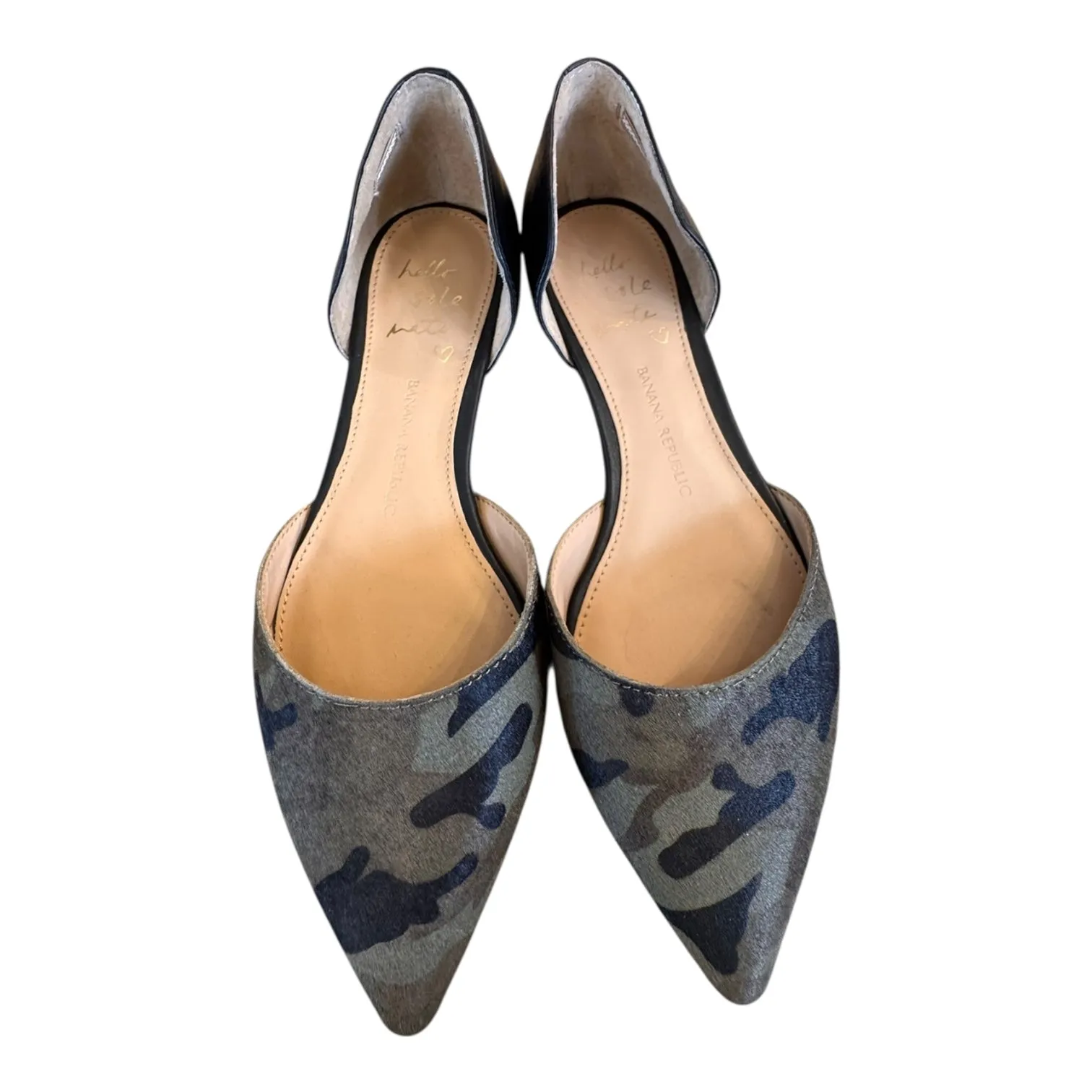 Nature Trek Shoes Flats By Banana Republic In Camouflage Print, Size:6.5