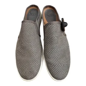 Street Path Light Weight Shoes Flats By Sofft In Grey, Size:9.5