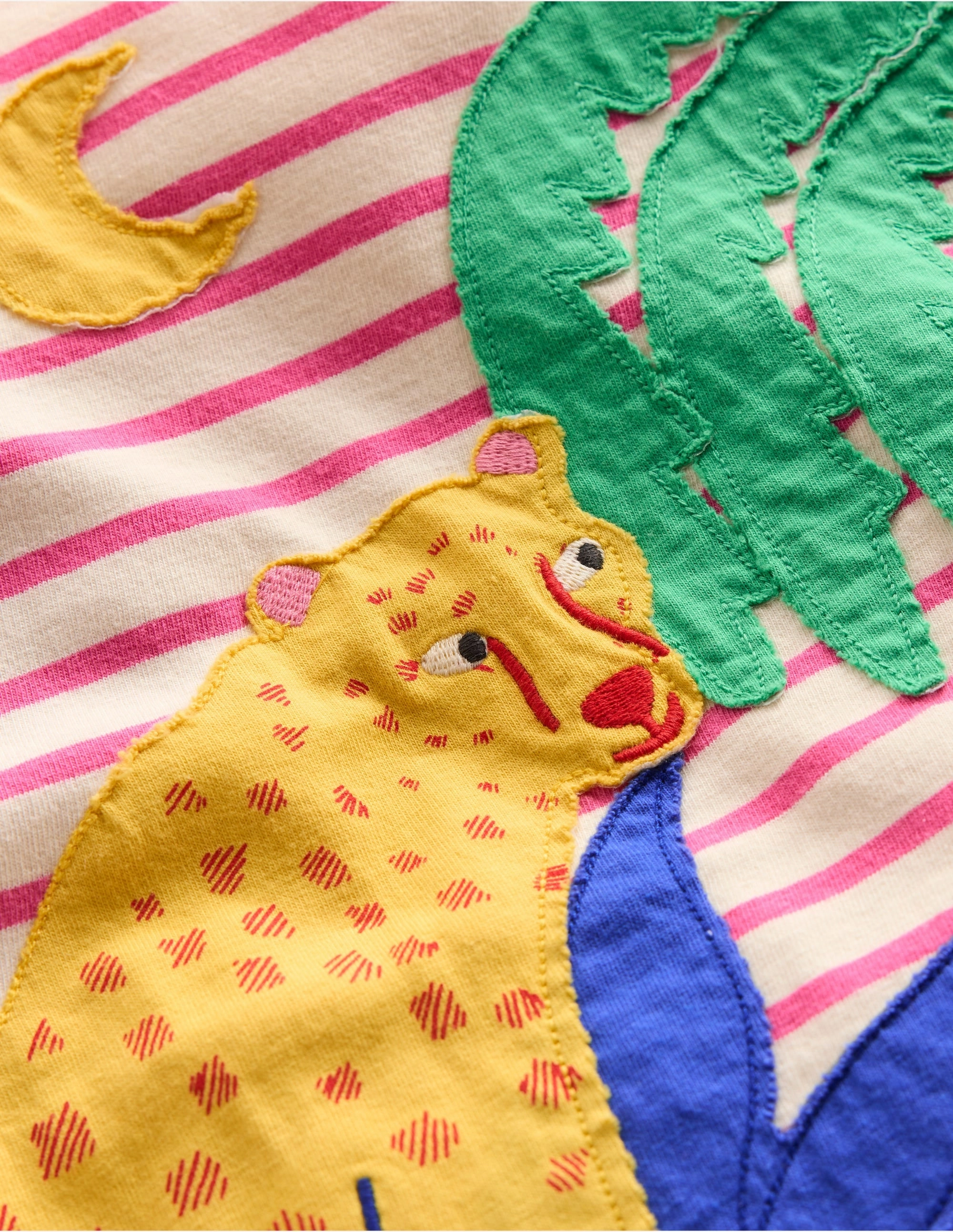 Short Sleeve Appliqu?? T-shirt-Rose Petal Pink Cheetah Moisture Management Ribbed Collar Design