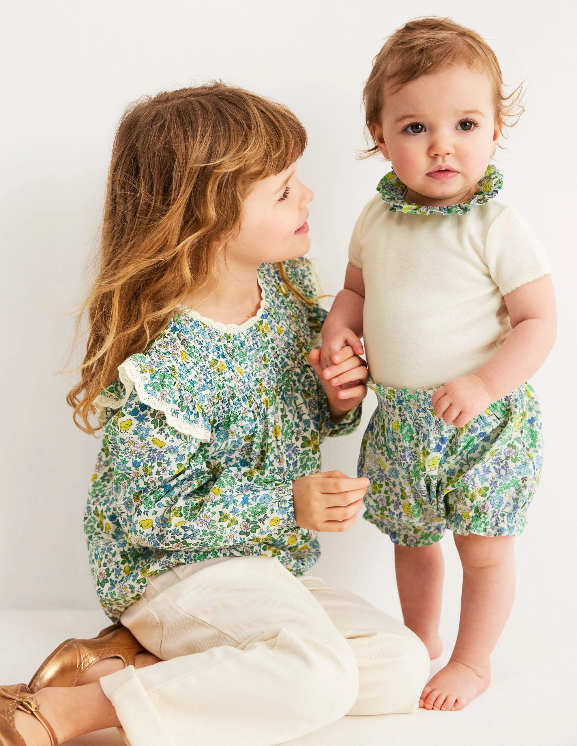 Smocked Ruffle Blouse-Vanilla White Chick Floral QuickDry Material