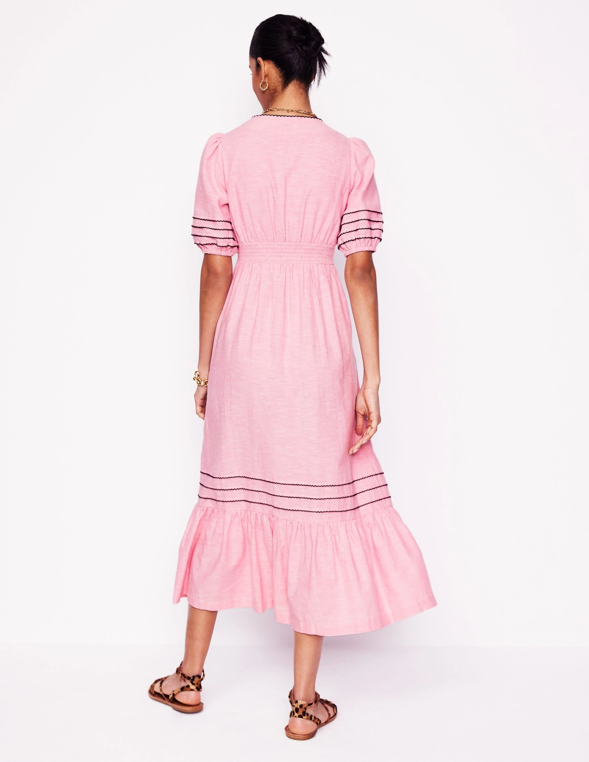 Relaxed Movement Smocked Waist Linen Dress-Meadowsweet Pink