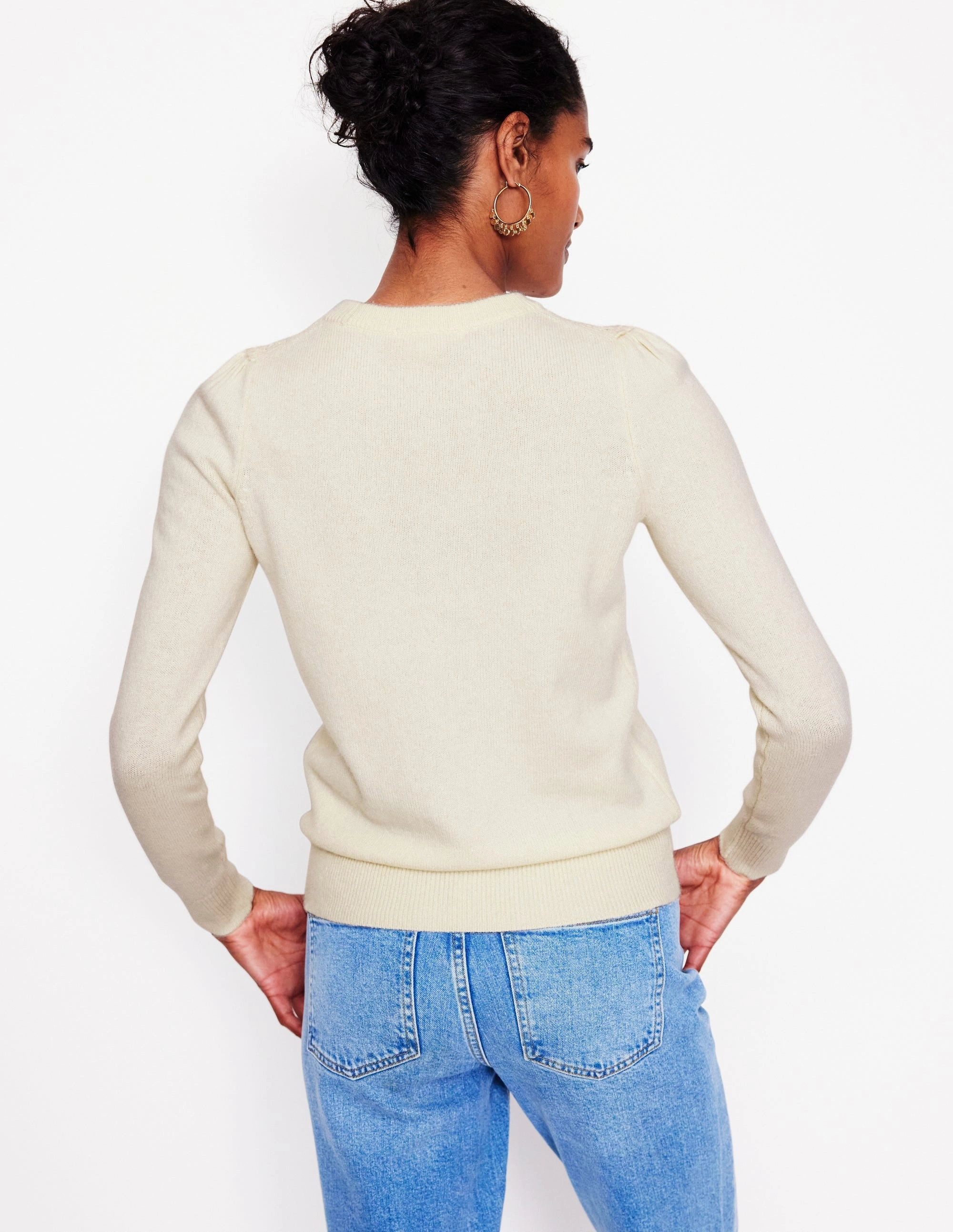 Flower Motif Jumper-Warm Ivory Melange Weekend Vibes