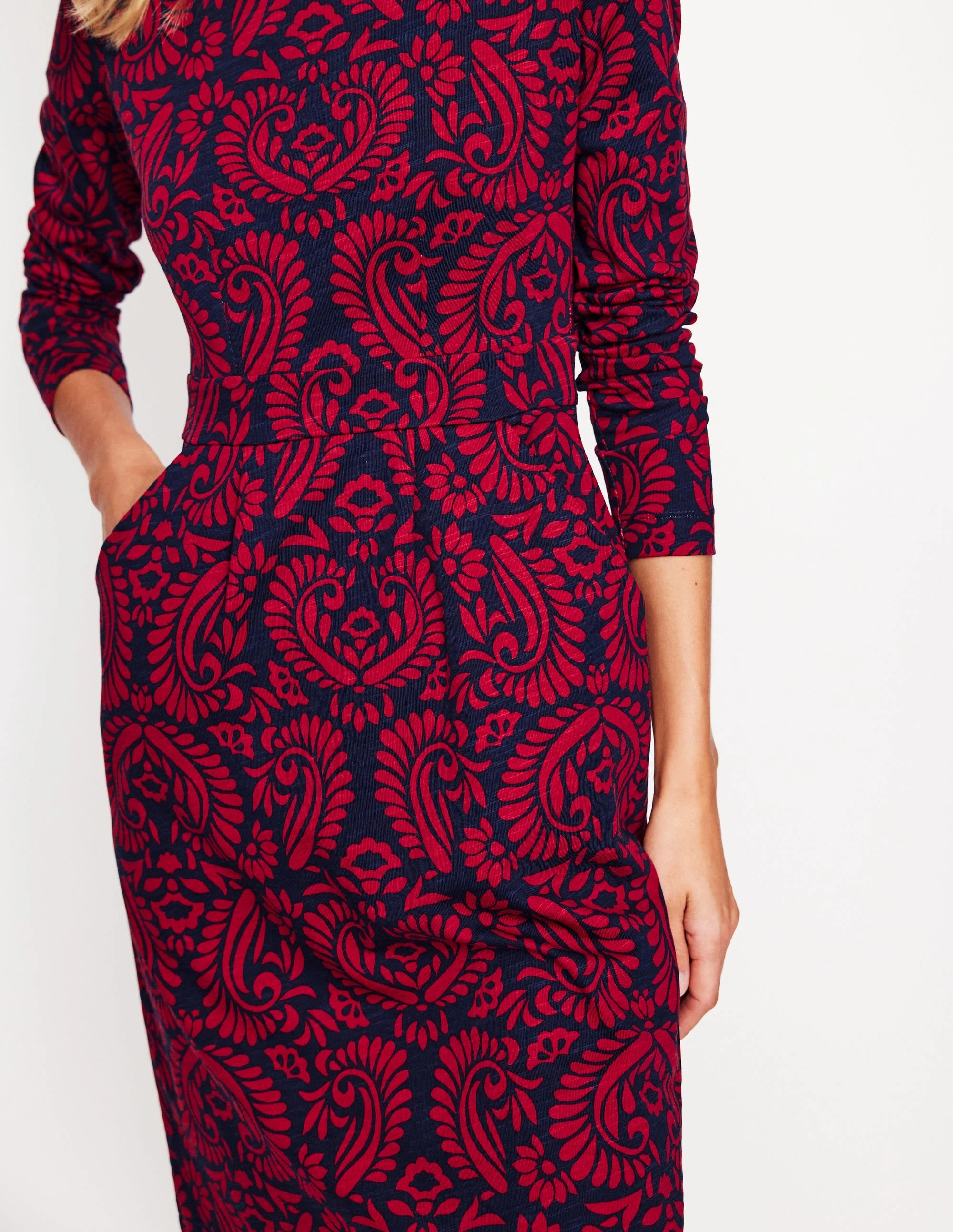 Casual Waist Florrie Long Sleeve Dress-Liquorice, Decorative Flora
