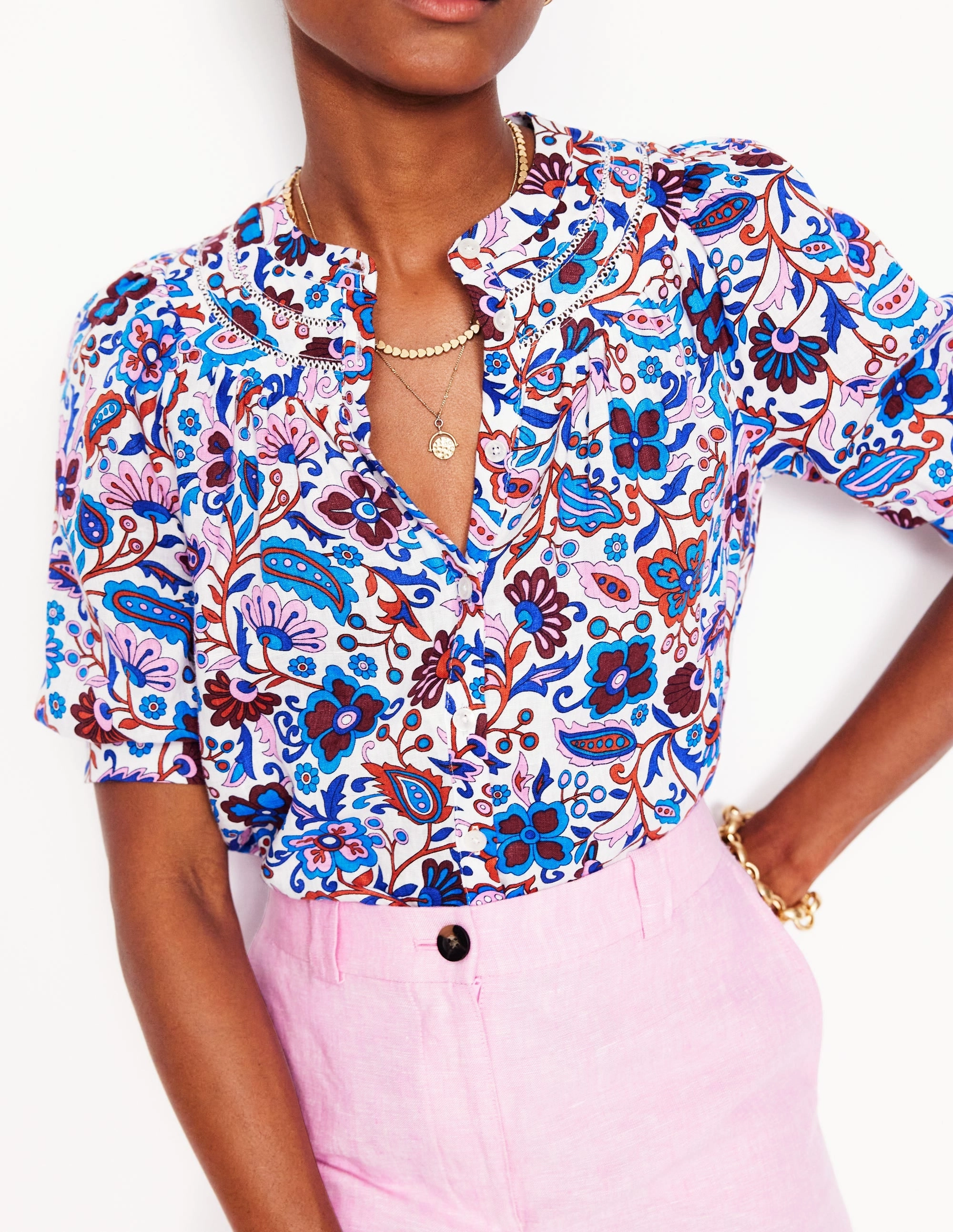 Bea Linen Top-Multi, Oriental Paradise Roomy Design Snag Resistant Surface