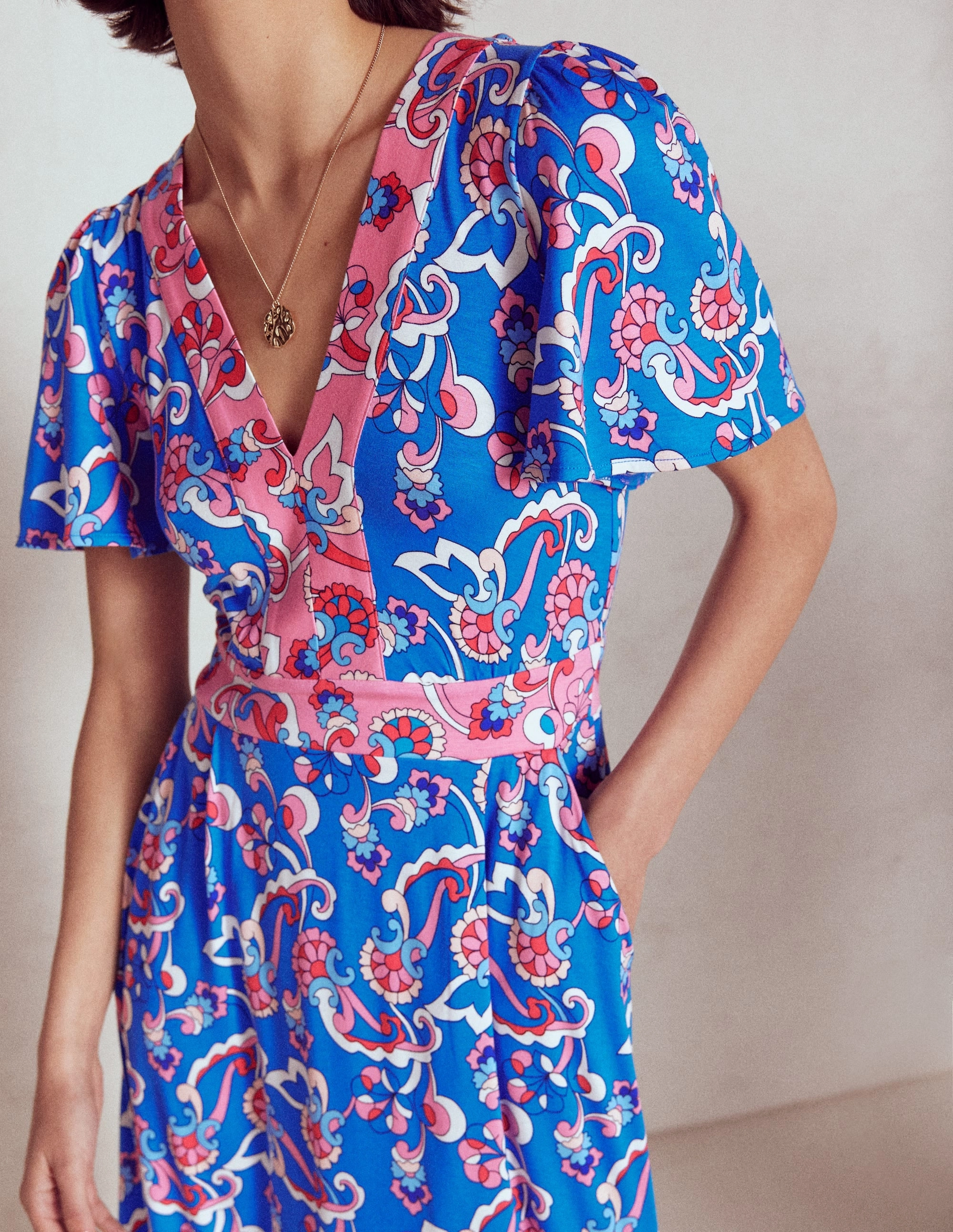 Influencer-Style Ellie Flutter Maxi Tea Dress-Kingfisher Blue, Foliage Trail