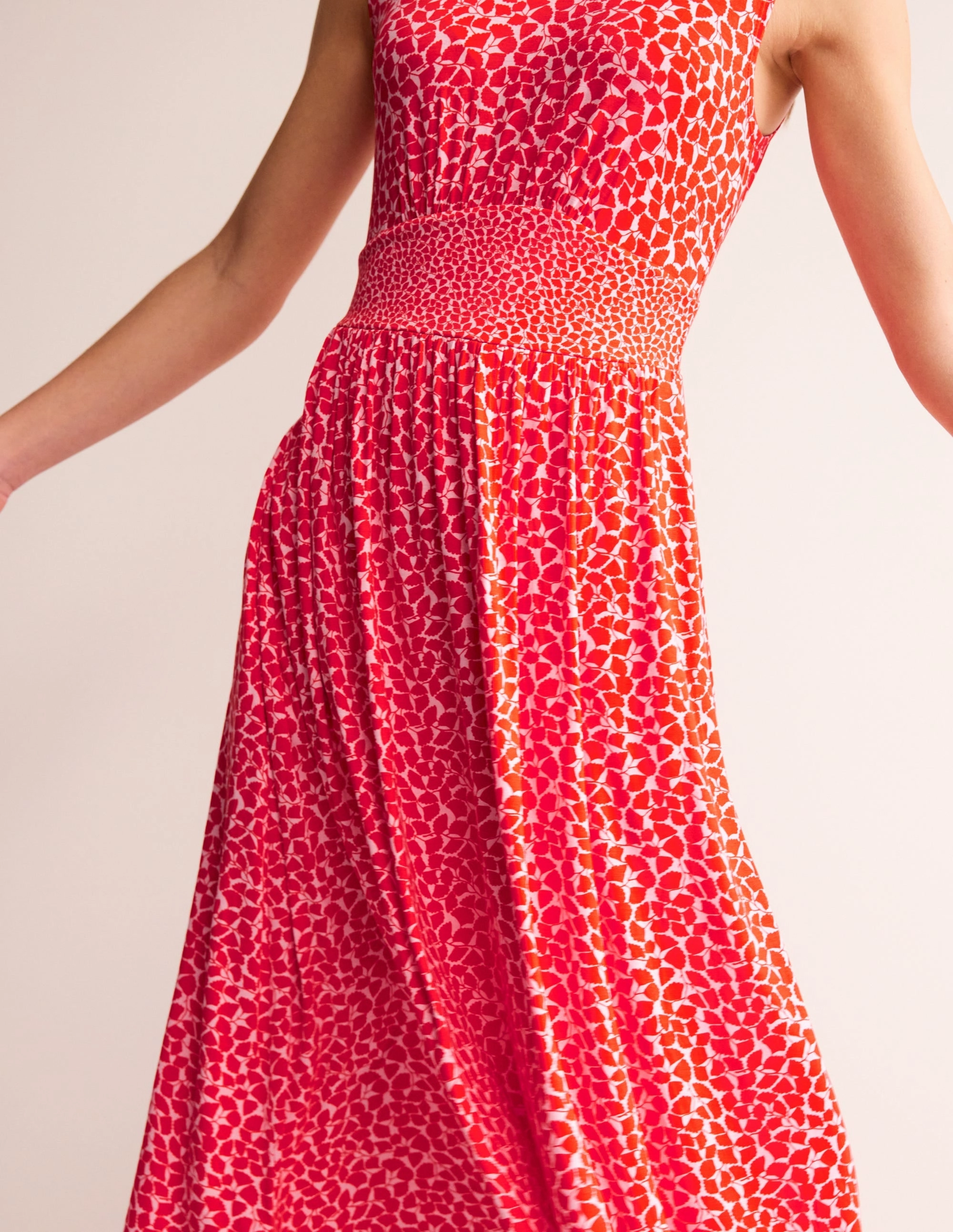 Textured Surface Simple yet sophisticated gown Thea Sleeveless Midi Dress-Poppy Red, Botanic Sprig