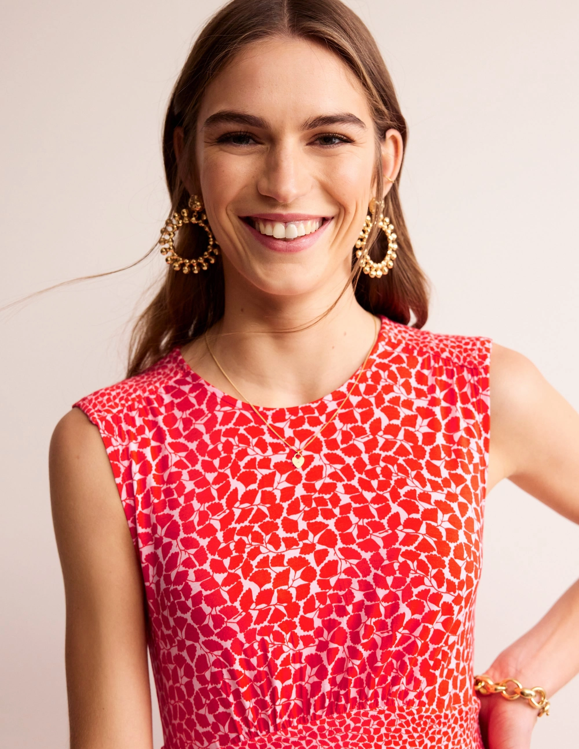 Metallic-Shine Photo Bright Thea Sleeveless Midi Dress-Poppy Red, Botanic Sprig