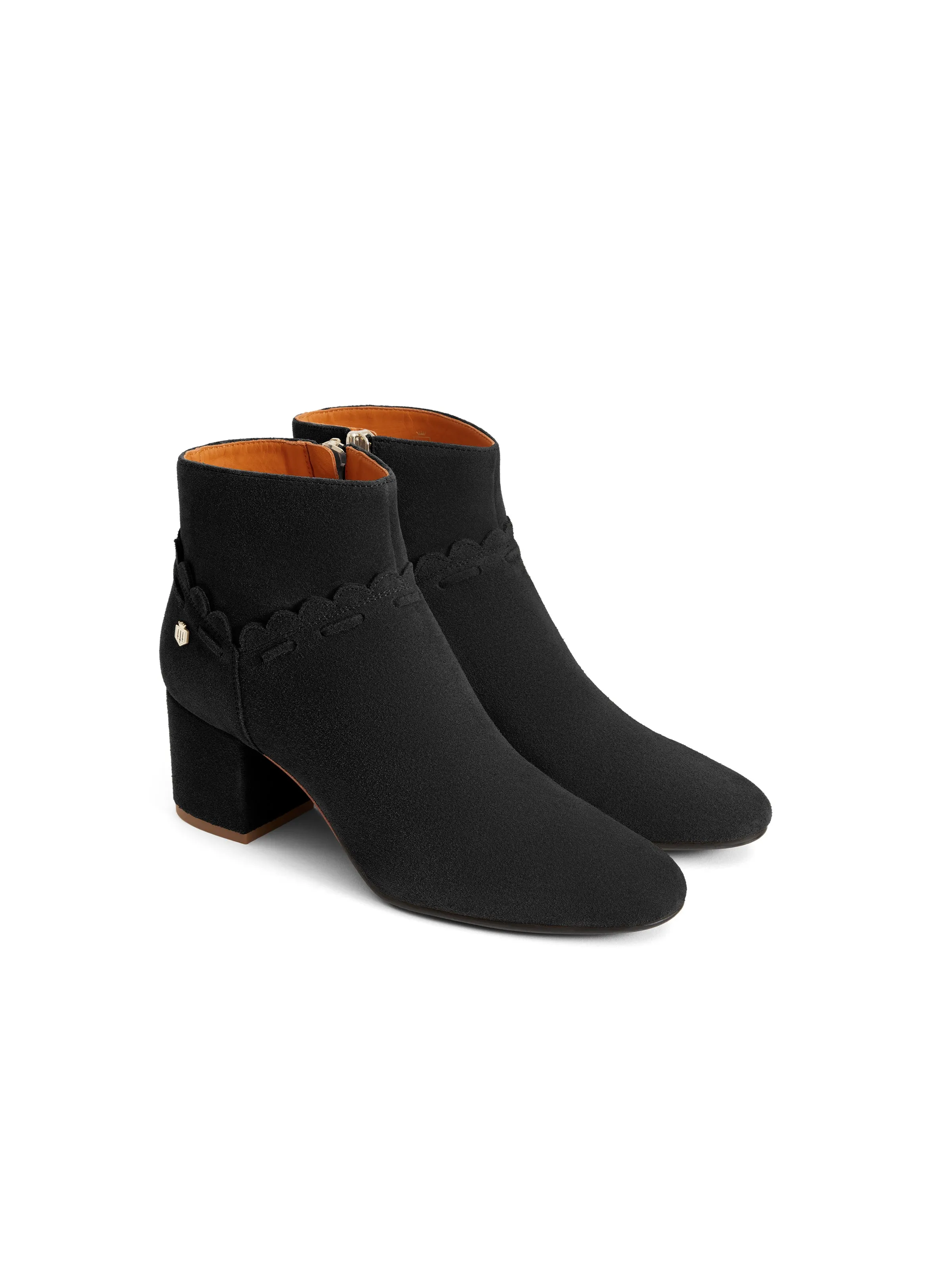 Bakewell Ankle Boot - Black Scratch Resistant Finish
