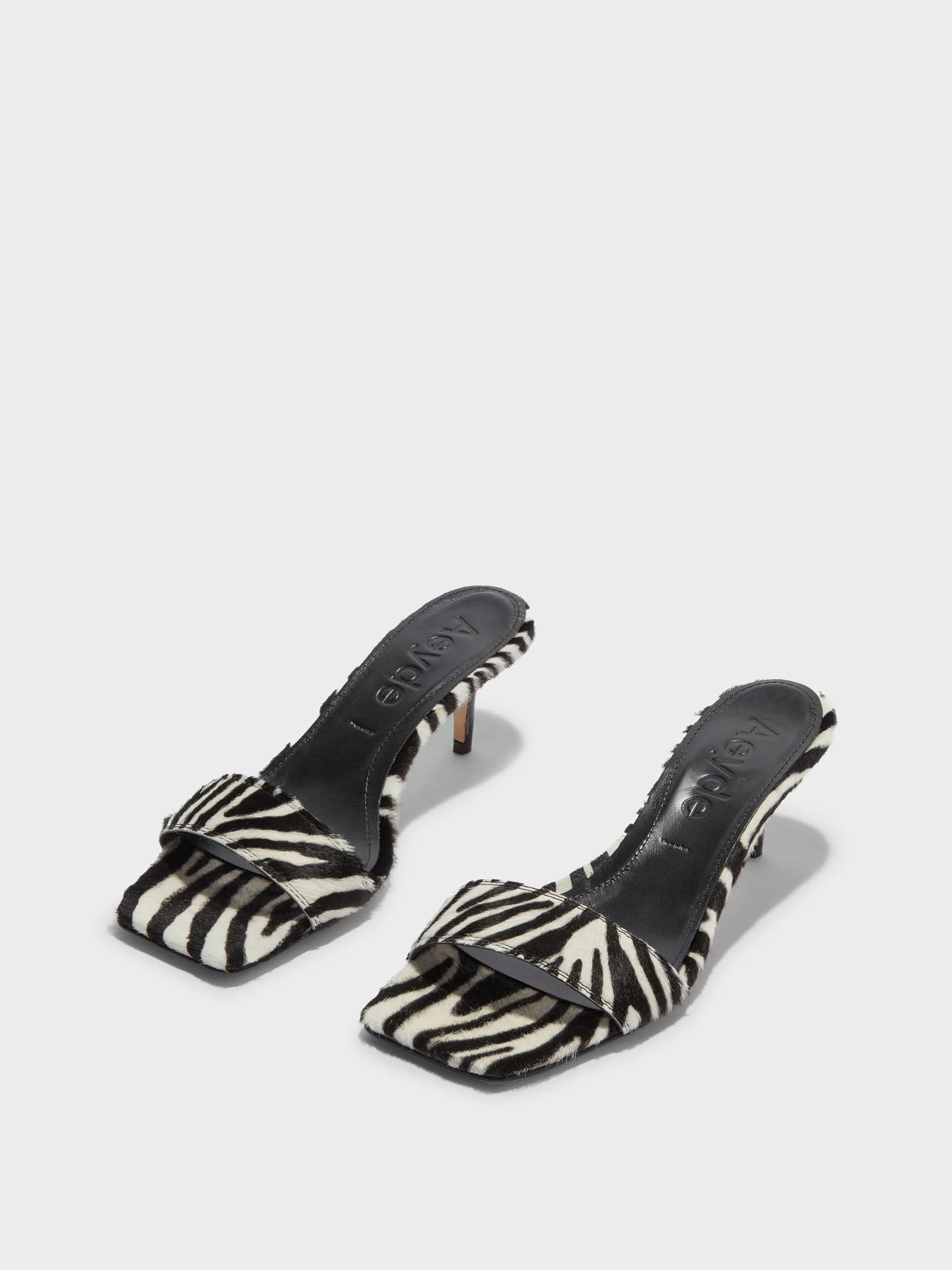 Chic Shoes Ilvy Ponyhair Mules