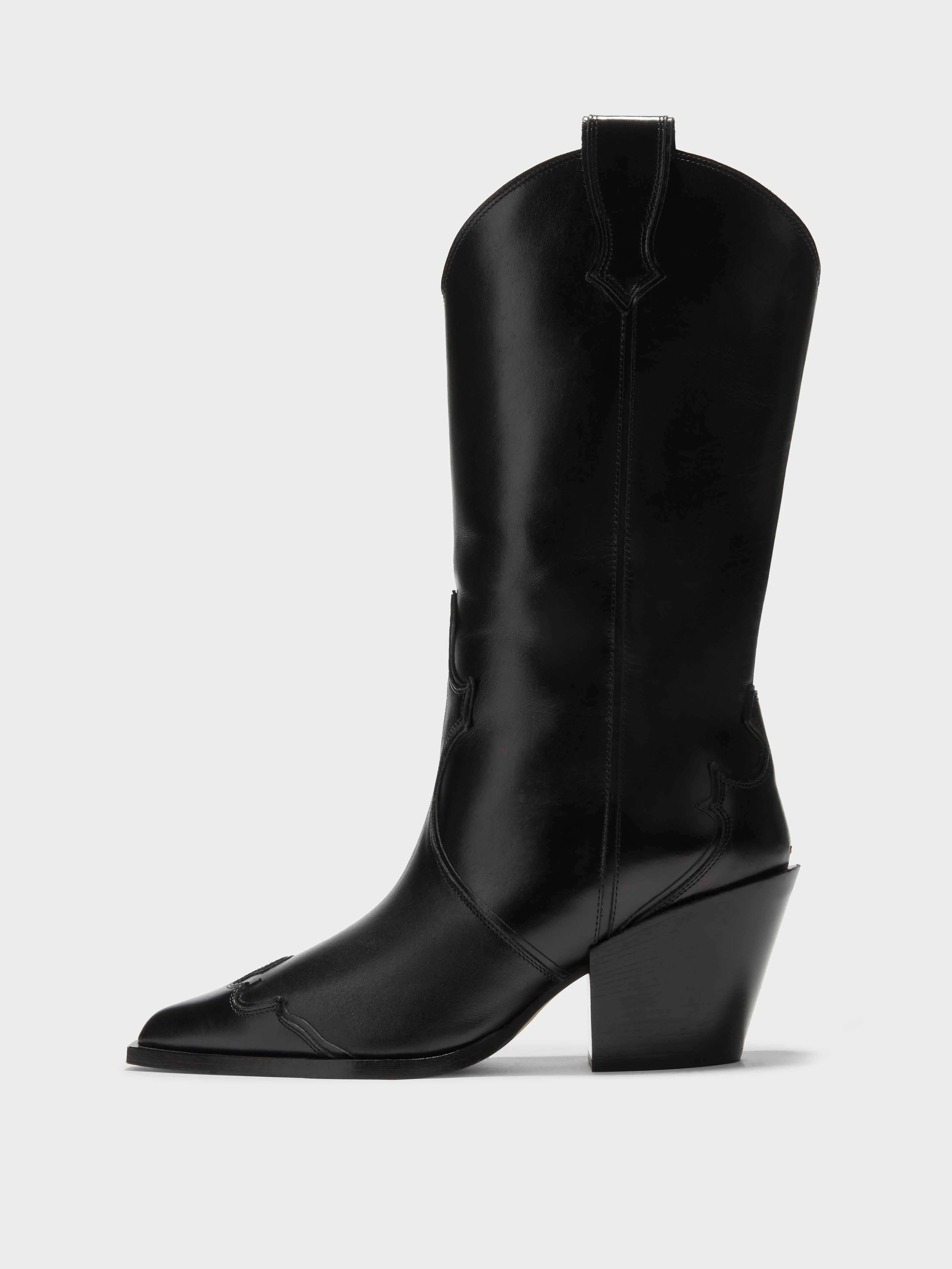 Ariel Cowboy Boots Cozy Vibe Relaxed Style