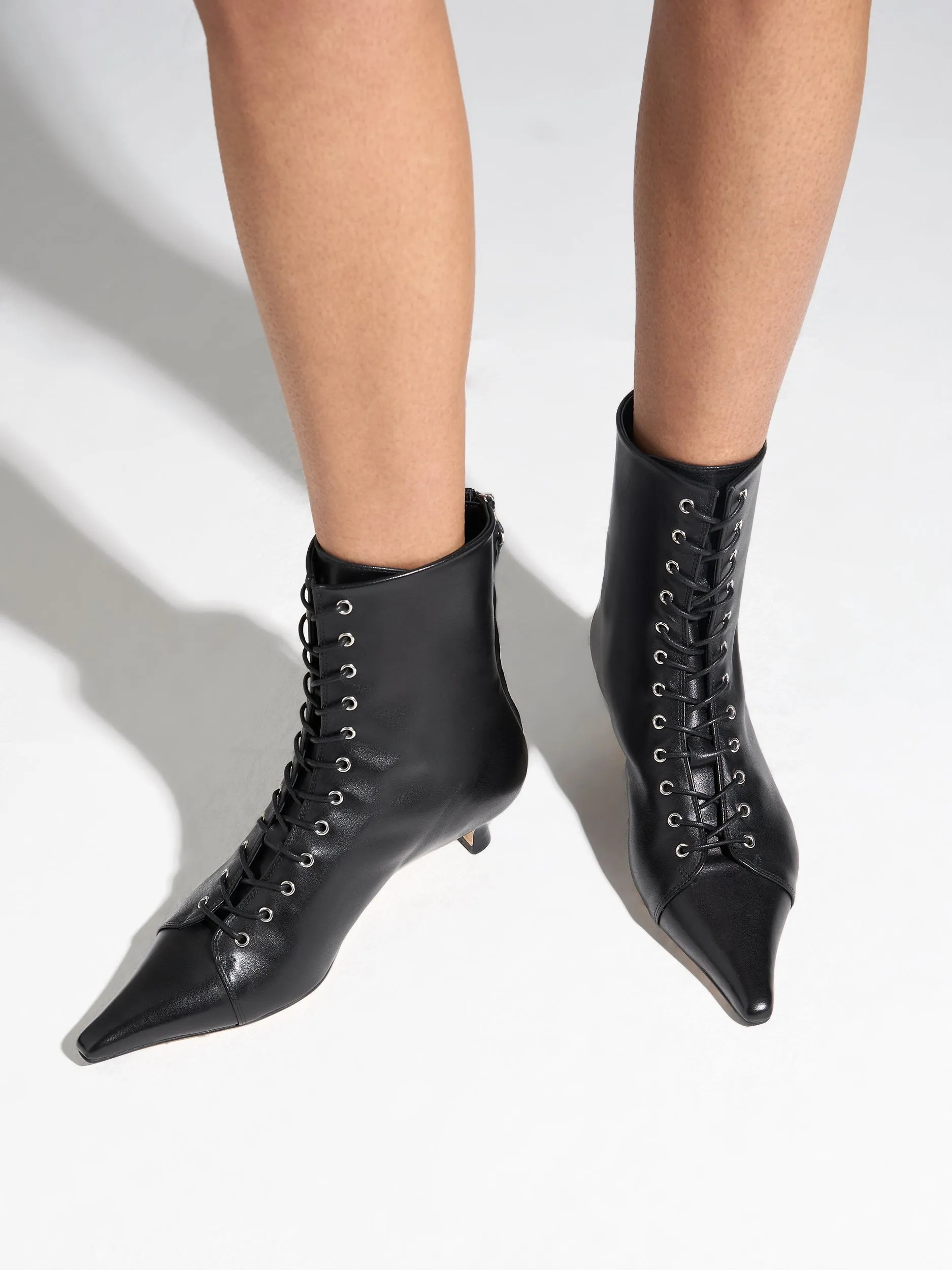 Trixi Lace-Up Boots Classic Wardrobechic Active Walk