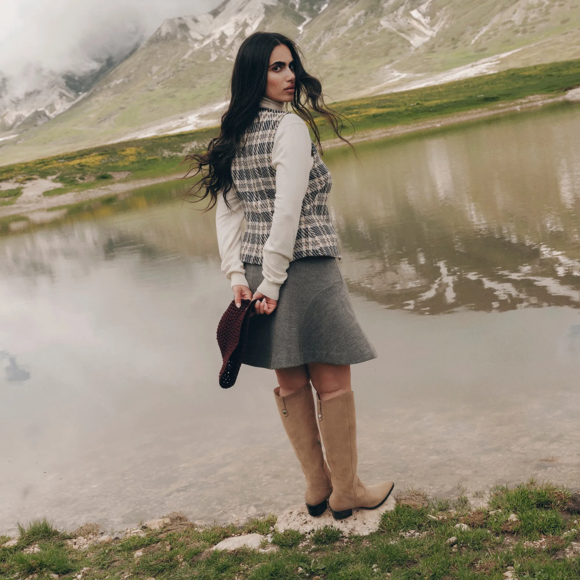 VIRONA H2O BOOTS DK TAUPE SUEDE Flexible Frame Trail Exploration