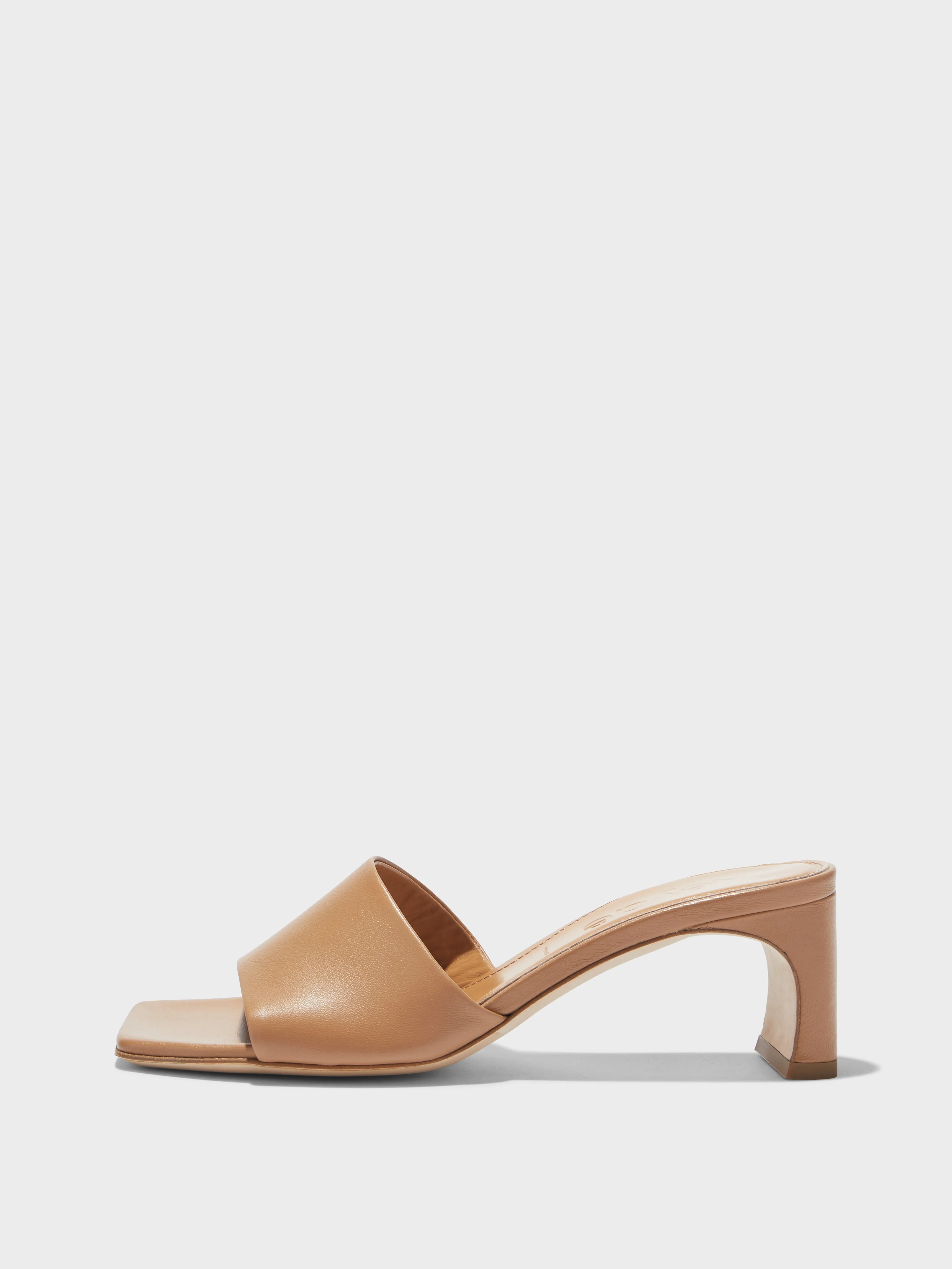 Day Ready Pivot Point Jeanie Leather Sandals