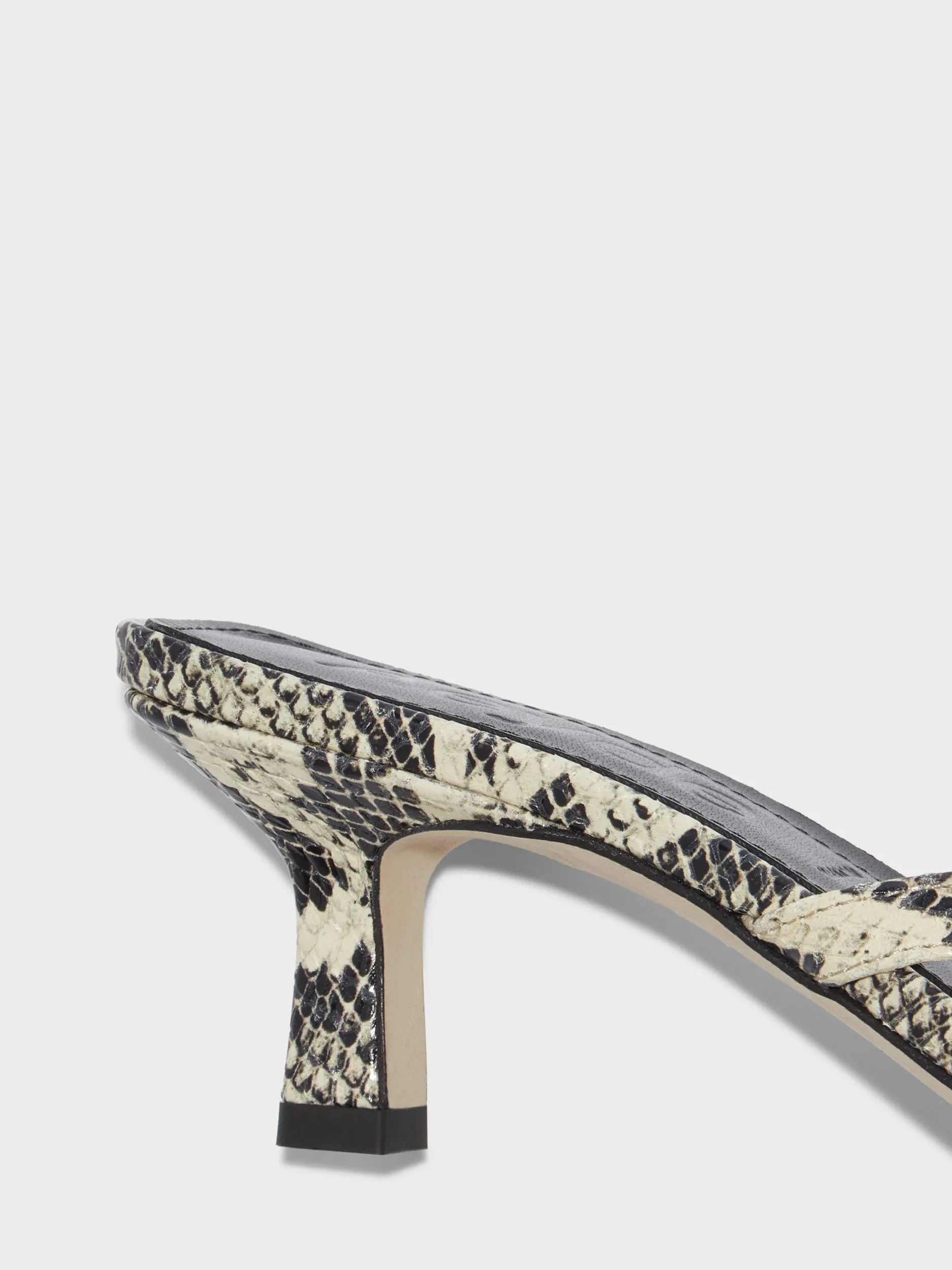 Wilma Leather Thong Sandal Cool Appeal Comfortable Arch Support