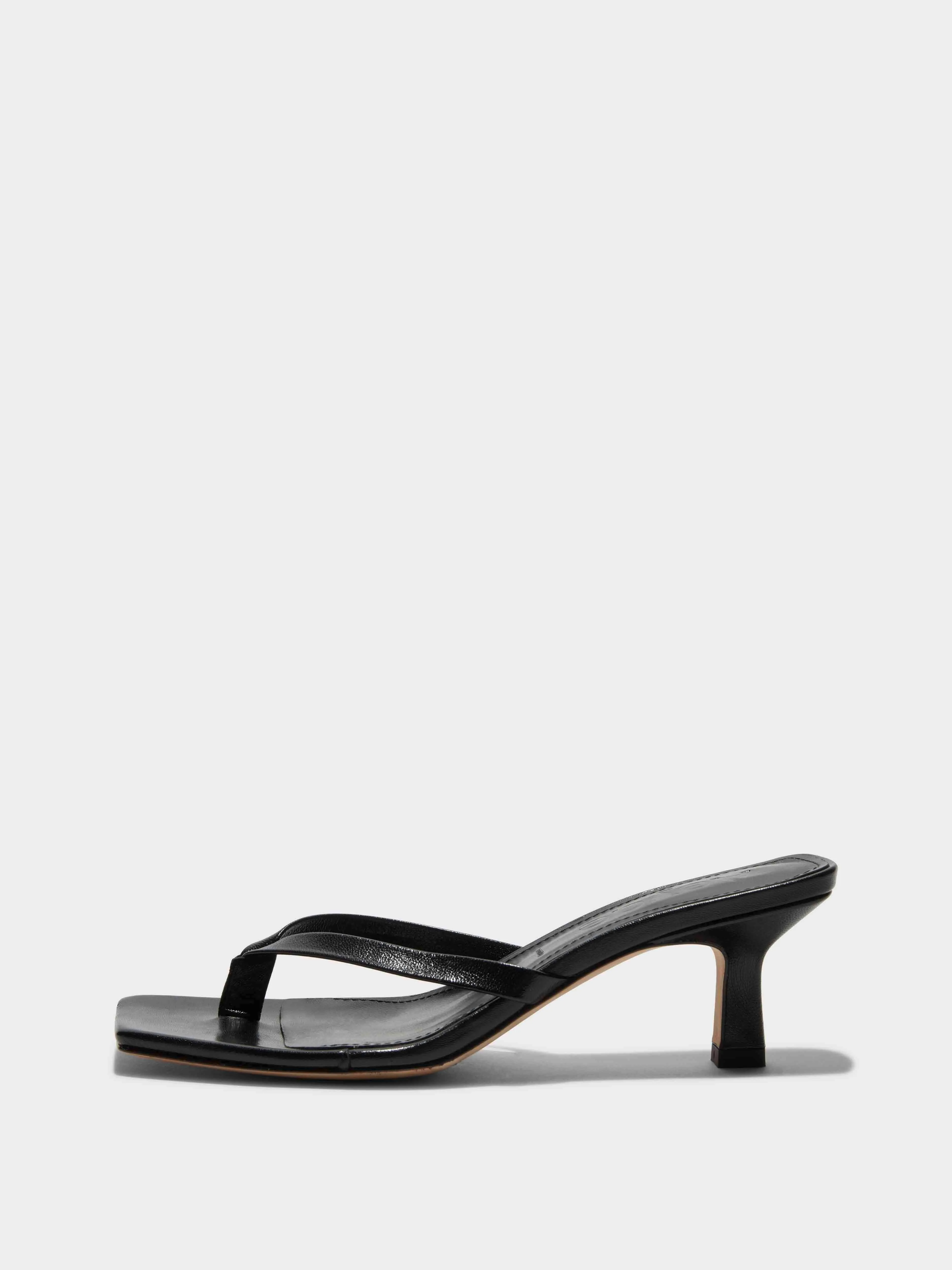 Wilma Leather Thong Sandals soft look