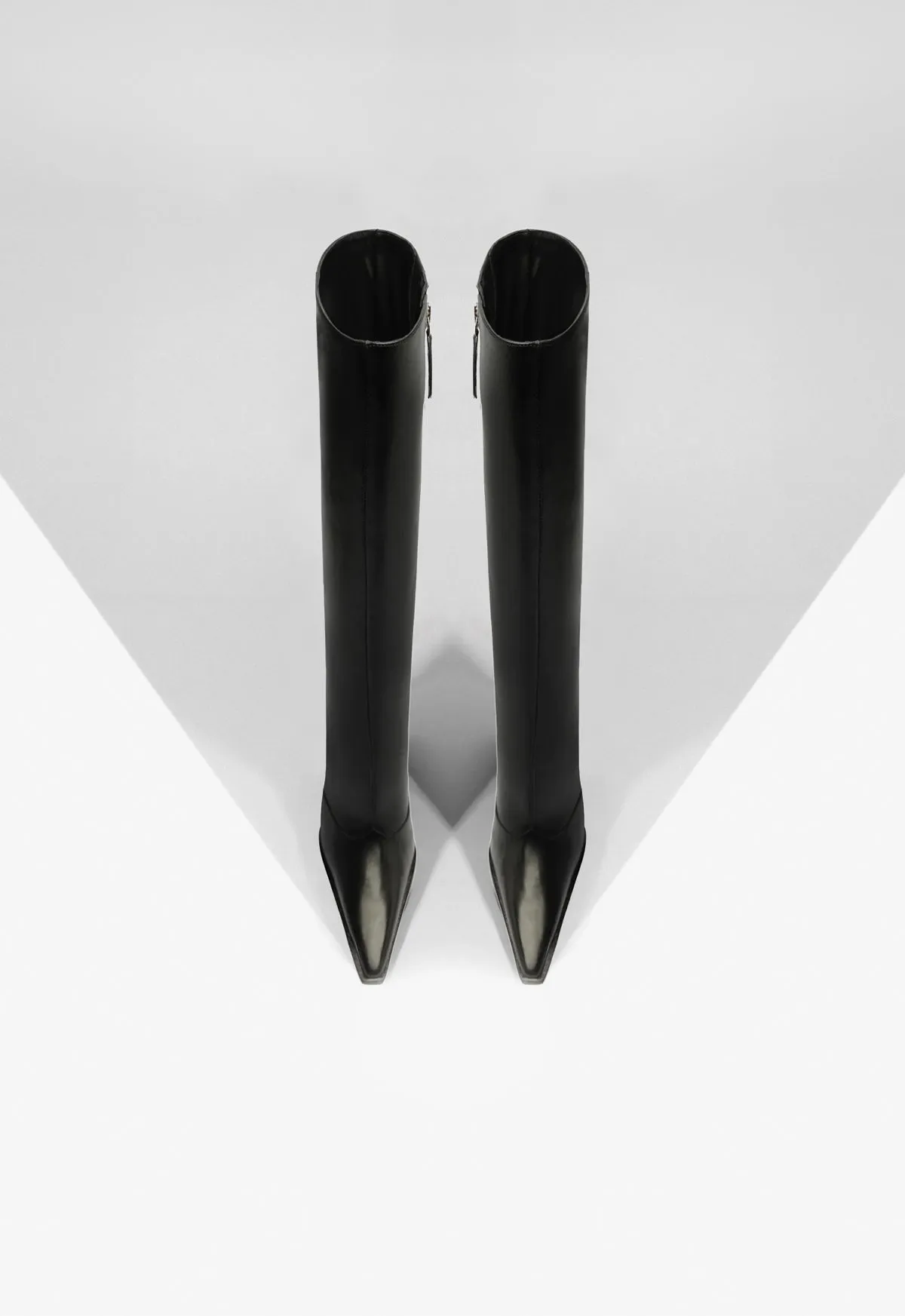 Raffaela Up  Leather Boot Mud Resistant Active Nomad