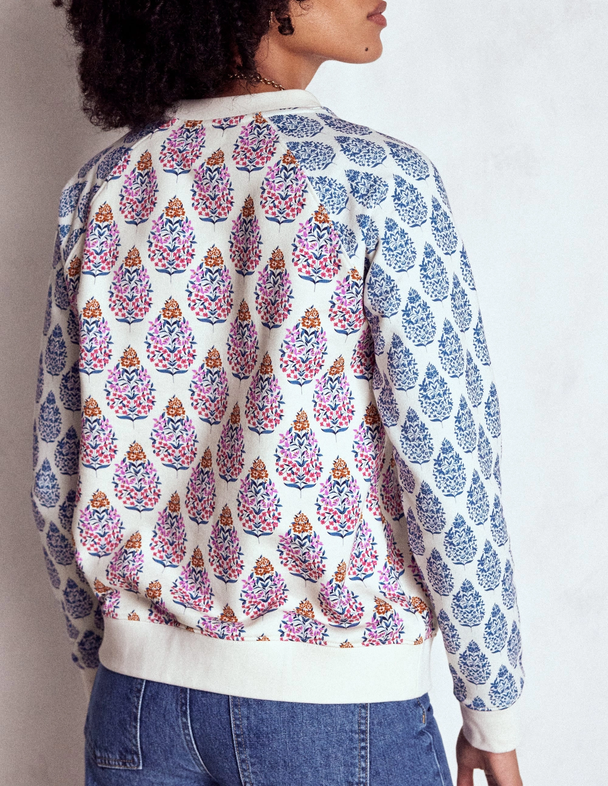 Rosa Printed Sweatshirt-Multi, Wildflower Bouquet Tight fit sexiness